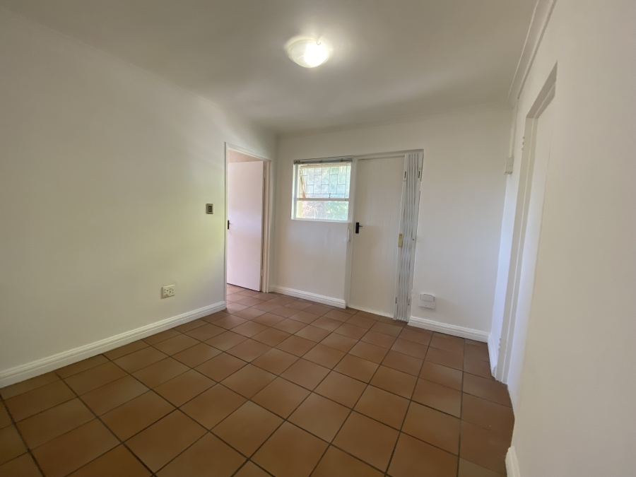 To Let 1 Bedroom Property for Rent in Table View Western Cape